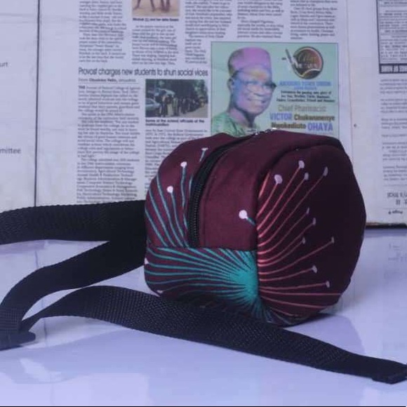 African Ankara waistbag - Picture 2 of 3